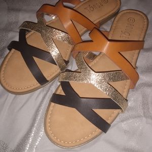 Brand new women's Sandals